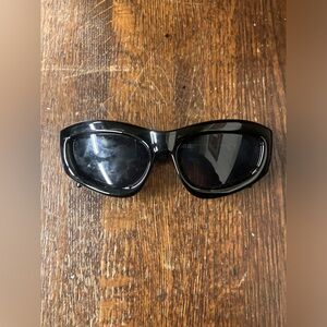 H&M black sunglasses 🕶️